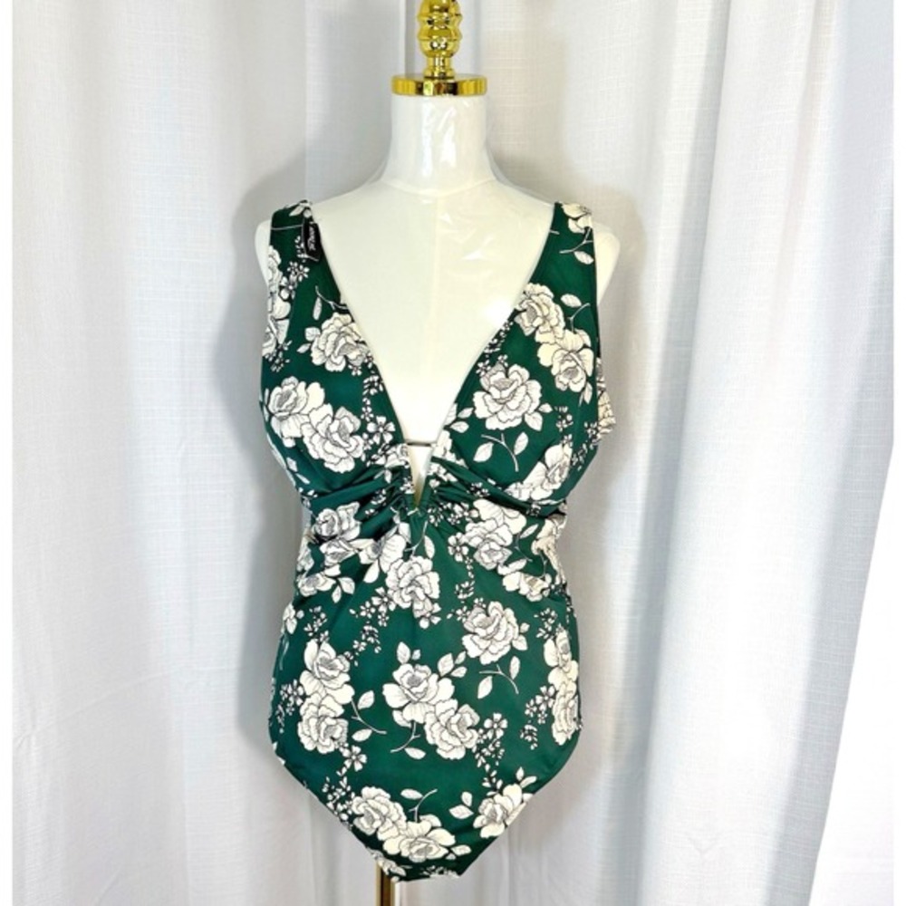 NEW Adore Me Women's One 1 Piece Swimsuit Bathing Suit Swim Green Floral 3X